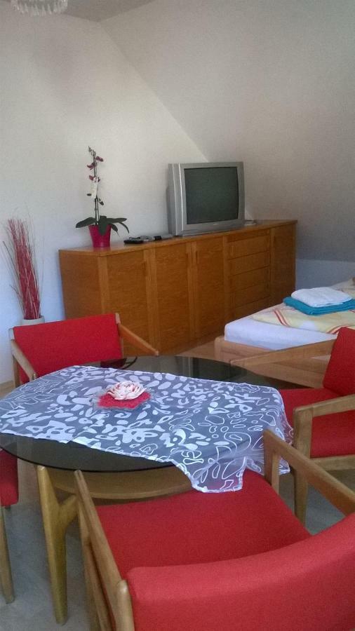 Ferienwohnung Am Bodensee Mit 3 Schlafzimmer Ueber 2 Etage Mit Kleine Balkon Bis 7 Personen Uberlingen Exteriör bild